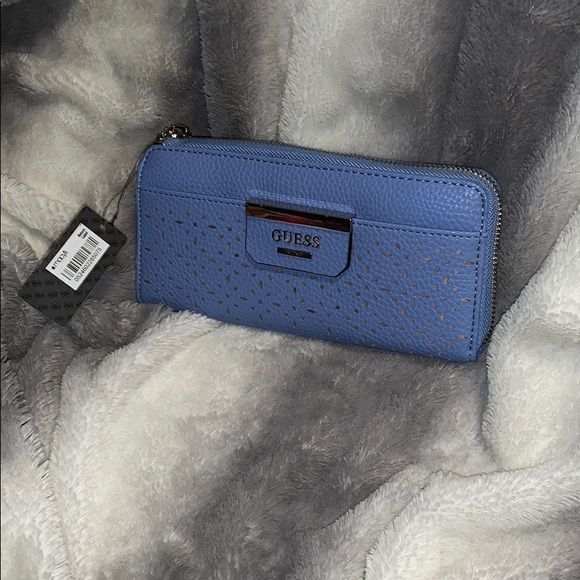 Brand New Guess Wallet - Picture 2 of 7